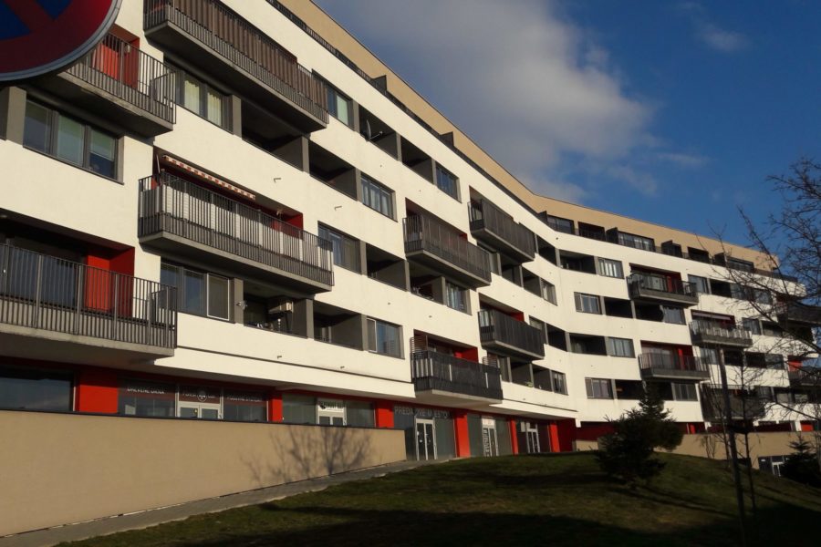 PRENAJATÝ – Obchodný priestor na prenájom, 54 m2, Jesenský vŕšok B. Bystrica