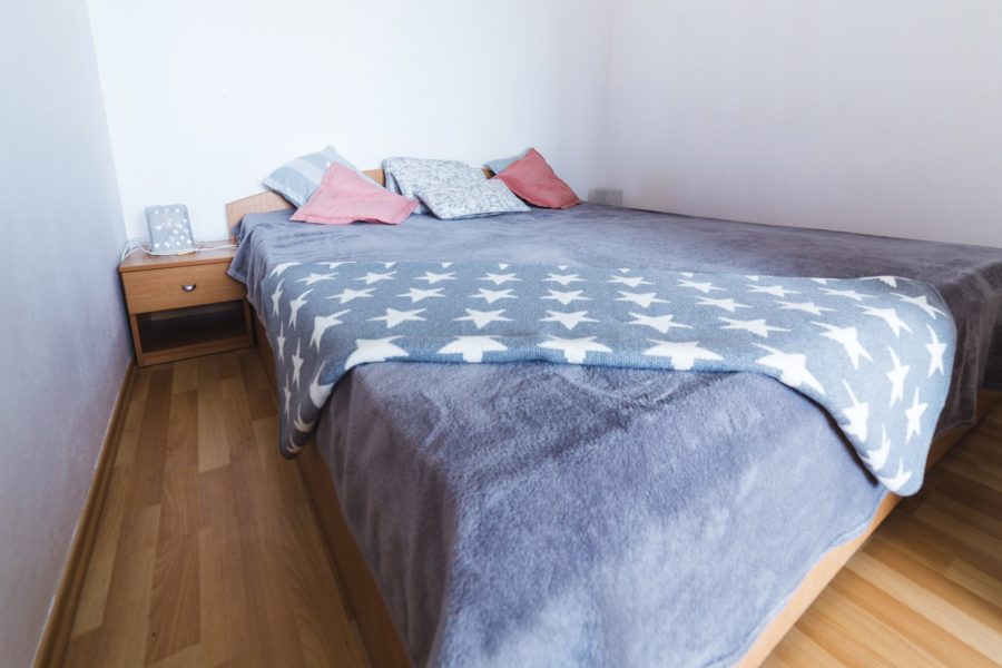 PRENAJATÝ – Prenájom 1 ib s balkónom v novostavbe na Belvederi (širšie centrum BB)