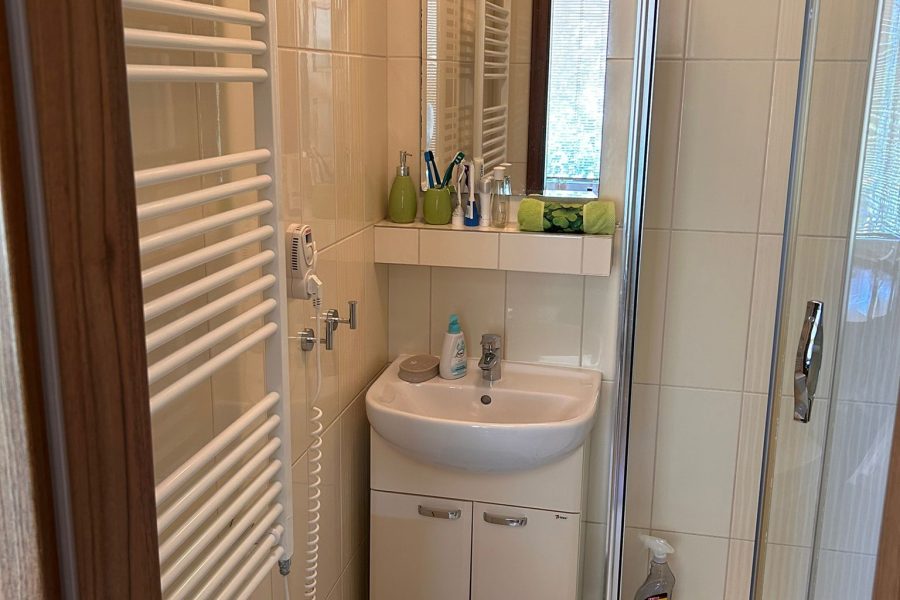 PRENAJATÝ – Sídlisko Fončorda – Prenájom 3,5 izb. bytu (80 m2) s balkónom a výťahom v 4. posch. bytovke na ulici Spojová