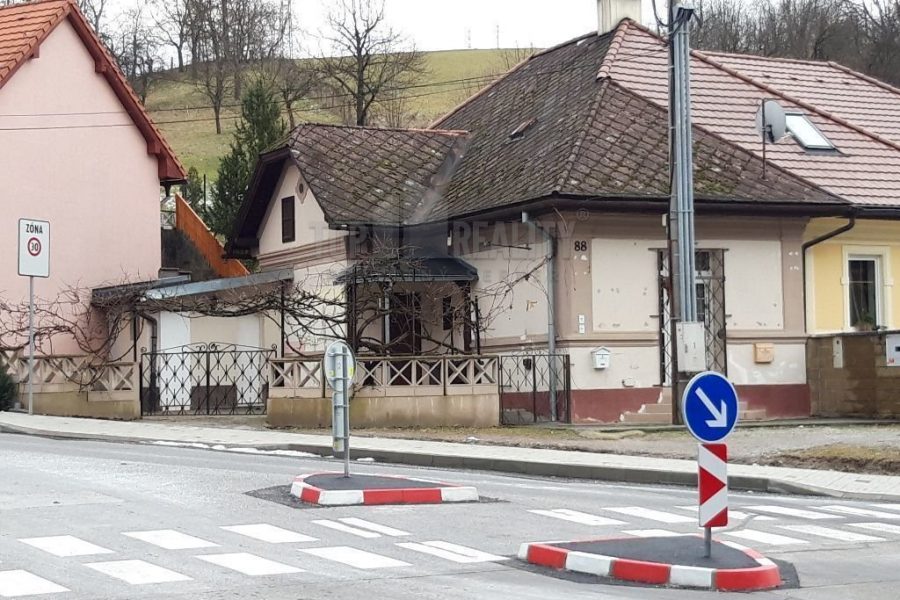 Stiahnutý z ponuky – Predaj dvojizbového rodinného domu na Rudlovskej ceste, Banská Bystrica