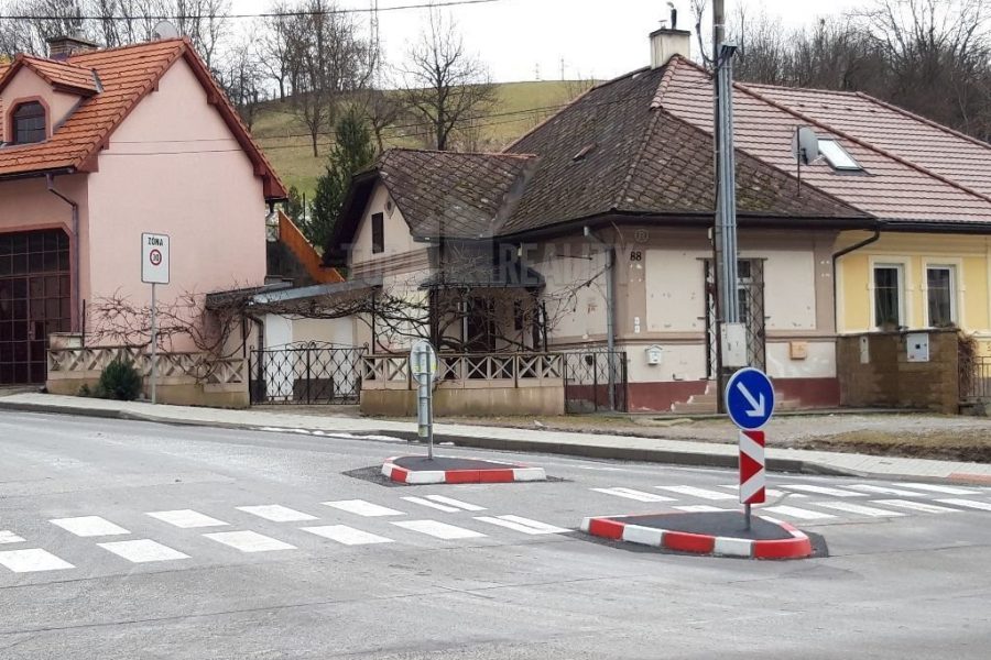 Stiahnutý z ponuky – Predaj dvojizbového rodinného domu na Rudlovskej ceste, Banská Bystrica