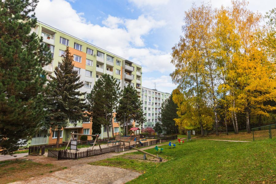 PREDANÝ – Fončorda – Predaj slnečného 2 ib (64 m2) s balkónom po rekonštrukcii (zmena dispozície) v BB, ulica Tulská