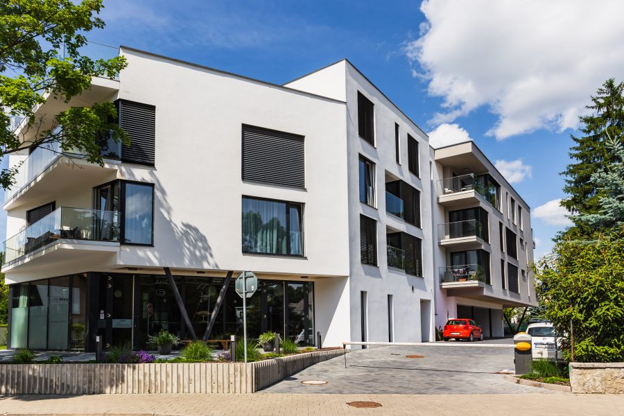 Lokalita Centrum – Prenájom 2 izb. bytu (50 m2) v novostavbe na ul. J. Kráľa s parkovacím miestom (15 m2), Banská Bystrica