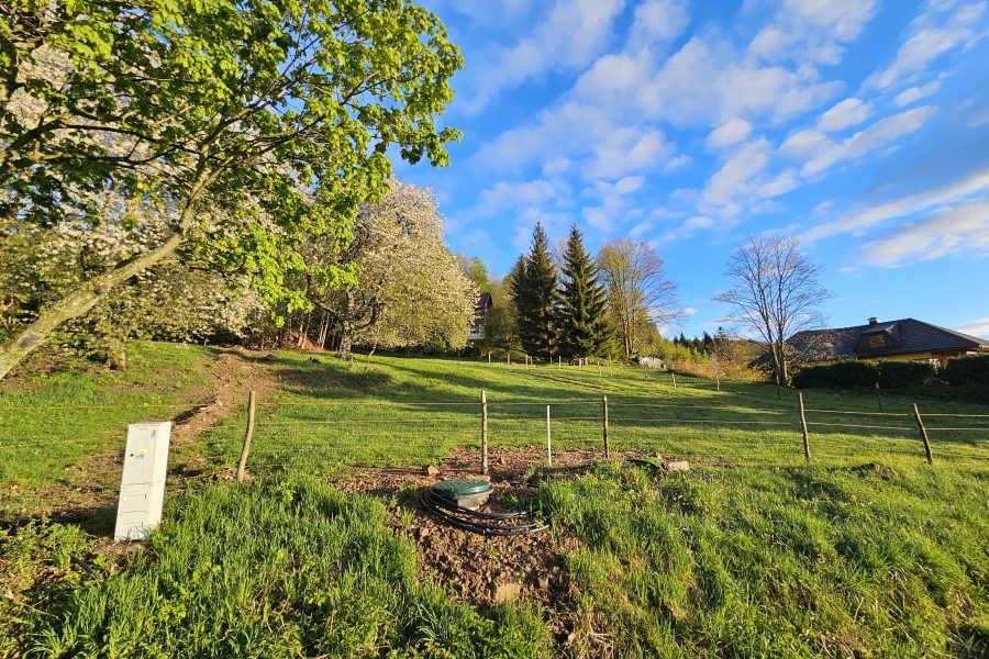 Lokalita Kordíky – Predaj stavebného pozemku (2.250 m2) pre rodinný dom so sieťami (elektrika, voda) a UPI pri Banskej Bystrici
