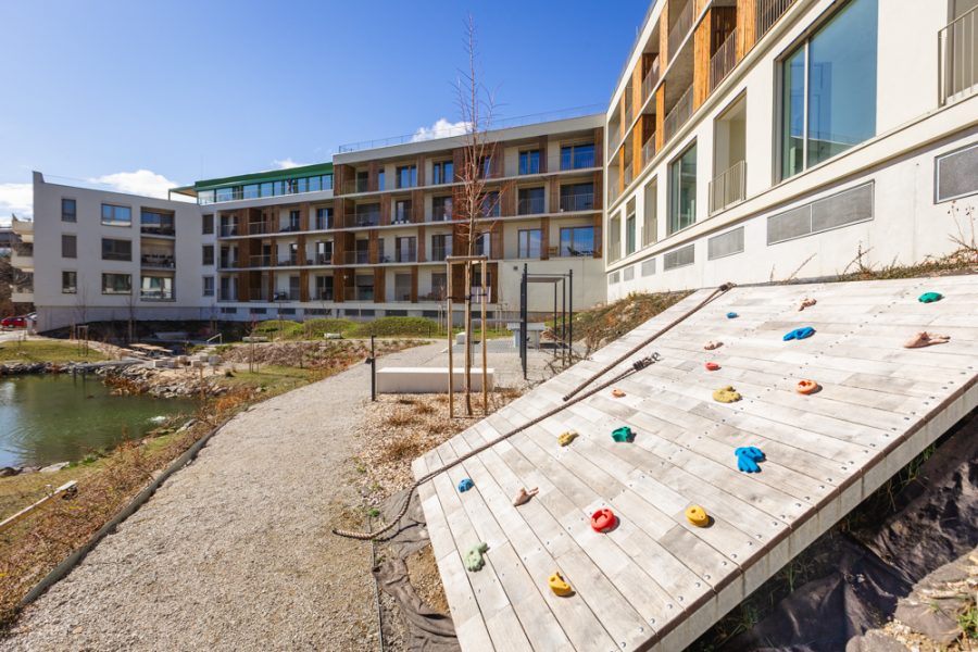 Lokalita Centrum – Prenájom 2 izb. bytu (55 m2) v novostavbe na ul. Hurbanova s balkónom, pivnicou a garážovým parkovaním, Banská Bystrica