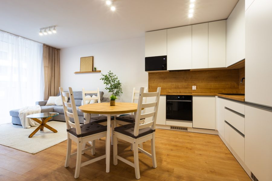 Lokalita Centrum – Prenájom 2 izb. bytu (55 m2) v novostavbe na ul. Námestie SNP s balkónom, pivnicou a garážovým parkovaním, Zvolen