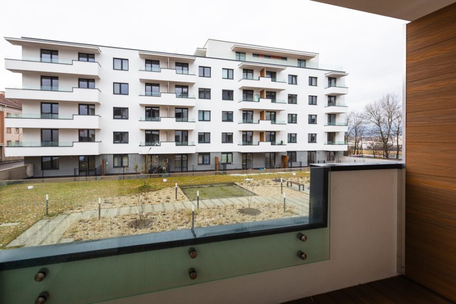 Lokalita Centrum – Prenájom 2 izb. bytu (55 m2) v novostavbe na ul. Námestie SNP s balkónom, pivnicou a garážovým parkovaním, Zvolen