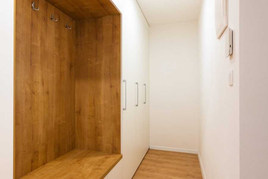 Lokalita Centrum – Prenájom 2 izb. bytu (55 m2) v novostavbe na ul. Námestie SNP s balkónom, pivnicou a garážovým parkovaním, Zvolen