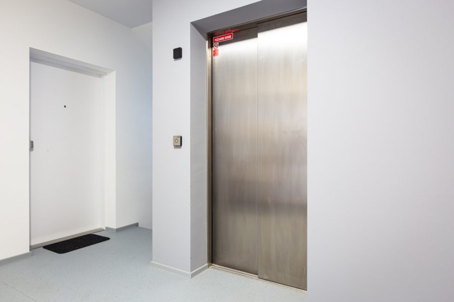 Lokalita Centrum – Prenájom 2 izb. bytu (55 m2) v novostavbe na ul. Námestie SNP s balkónom, pivnicou a garážovým parkovaním, Zvolen