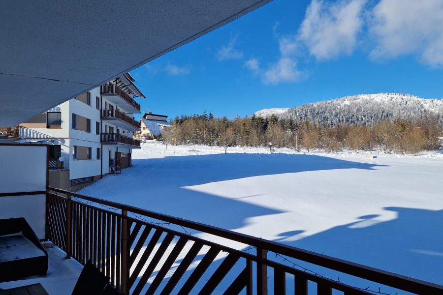 Lokalita Donovaly – Predaj 2 izb. APARTMÁNU (64 m2) v novostavbe na svahu s balkónom, pivnicou, parkovaním a infrasaunou