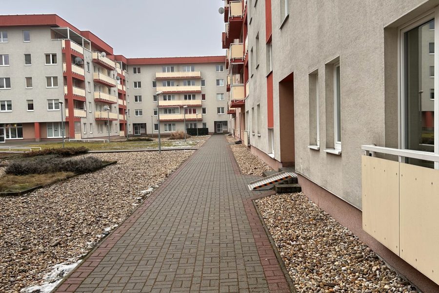 Centrum BB, ulica Bakossova = Predaj 1 ib (43 m2) v novostavbe s kotolňou a murovanou pivnicou (bez parkovacieho miesta)