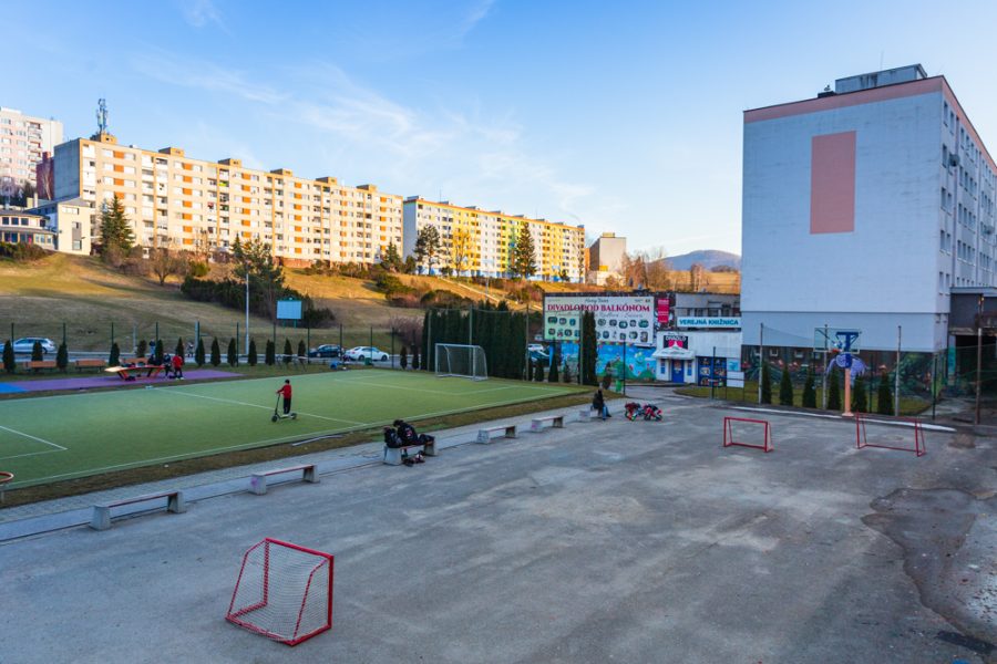 Lokalita Sásová – Prenájom 3 izb. bytu (70 m2) po komplentej rekonštrukcii s balkónom a pohodlným parkovaním, Banská Bystrica