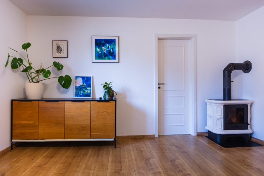 Lokalita Fončorda – Predaj 3 izb. bytu (73 m2) s krbom po komplet. rekonštrukcii a murovanou pivnicou (2x), ulica Jilemnického