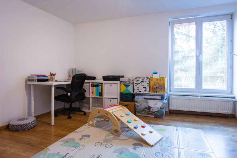 Lokalita Fončorda – Predaj 3 izb. bytu (73 m2) s krbom po komplet. rekonštrukcii a murovanou pivnicou (2x), ulica Jilemnického