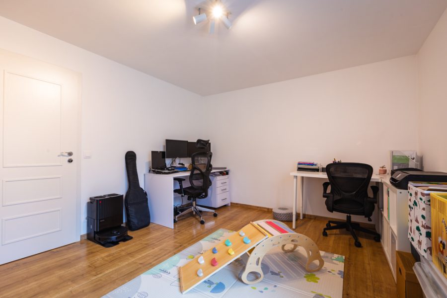 Lokalita Fončorda – Predaj 3 izb. bytu (73 m2) s krbom po komplet. rekonštrukcii a murovanou pivnicou (2x), ulica Jilemnického