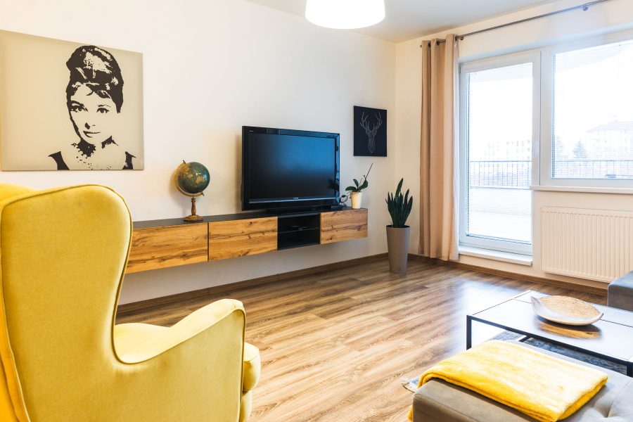 Lokalita Belveder – Prenájom pekného 2 izb. bytu (60 m2) v novostavbe s veľkou terasou, pivnicou a garážovým parkovaním, širšie centrum BB