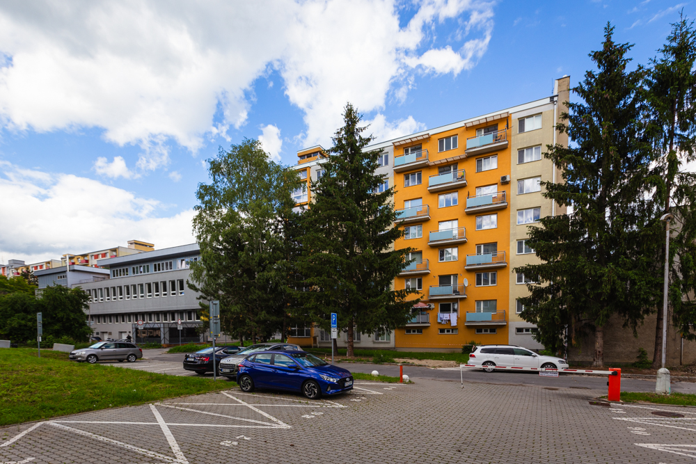 Širšie centrum mesta BB – Predaj slnečného 2 izb. bytu (52,33 m2) na ulici Horná, Banská Bystrica